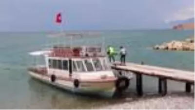 Van Gölü’nde teknenin batması sonucu kaybolan 2 kişinin daha cesedi bulundu