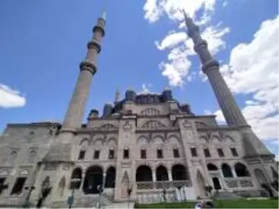 15 Temmuz'da camilerden sela okunmaması için elektriği kesmeye kalkışan kişiyi engelleyen camii... 15 Temmuz'da camilerden sela okunmaması için elektriği kesmeye kalkışan kişiyi engelleyen camii...