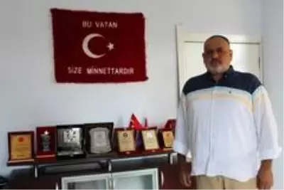 15 Temmuz'da tankların egzozuna tişört tıkayarak durduran Mehmet Şükrü Kıntaş o geceyi anlattı