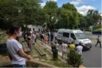 Adalet Ağaoğlu'nun cenazesi vasiyeti üzerine Boğaziçi Üniversitesi'ne getirildi Adalet Ağaoğlu'nun cenazesi vasiyeti üzerine Boğaziçi Üniversitesi'ne getirildi