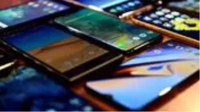 Android kullanıcılarını üzecek değişim! Kaydırarak ekran görüntüsü alma özelliği kalkıyor Android kullanıcılarını üzecek değişim! Kaydırarak ekran görüntüsü alma özelliği kalkıyor