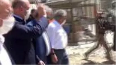 Bakan Soylu, Yusufeli'ndeki sel bölgesinde incelemelerde bulundu Bakan Soylu, Yusufeli'ndeki sel bölgesinde incelemelerde bulundu