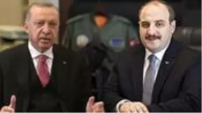 Bakan Varank'tan Erdoğan'ın ameliyat olduğu günler için yıllar sonra gelen itiraf: 3-4 gün belimde silahla dolaştım Bakan Varank'tan Erdoğan'ın ameliyat olduğu günler için yıllar sonra gelen itiraf: 3-4 gün belimde silahla dolaştım