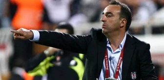 Beşiktaş'ın eski teknik direktörü Carlos Carvalhal, ülkesi Portekiz'de saldırıya uğradı