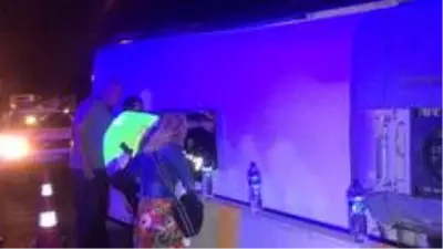 Bursa'da yolcu otobüsü devrildi... İlk belirlemelere göre bir kişi öldü çok sayıda yaralı var Bursa'da yolcu otobüsü devrildi... İlk belirlemelere göre bir kişi öldü çok sayıda yaralı var