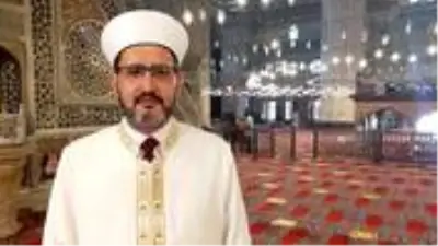 Darbe gecesinde selaları susturmak isteyen kişiye engel olan imam, yaşadıklarını anlattı Darbe gecesinde selaları susturmak isteyen kişiye engel olan imam, yaşadıklarını anlattı