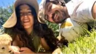 Erkan Kolçak Köstendil ve Cansu Tosun'un bebekleri dünyaya geldi Erkan Kolçak Köstendil ve Cansu Tosun'un bebekleri dünyaya geldi