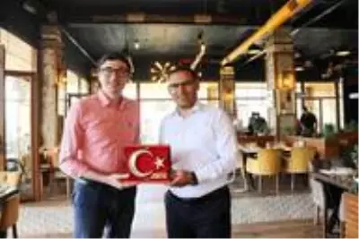 Gürpınar'da tayini çıkanlara veda yemeği