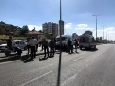 Kayseri'de 4 aracın karıştığı kazada 7 kişi yaralandı Kayseri'de 4 aracın karıştığı kazada 7 kişi yaralandı