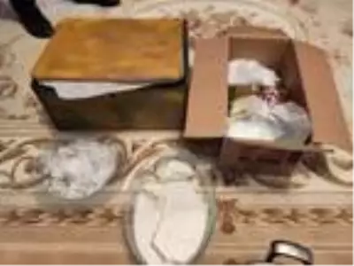 Kedi maması poşetlerine gizlenen uyuşturucuları 'Zeus' buldu Kedi maması poşetlerine gizlenen uyuşturucuları 'Zeus' buldu