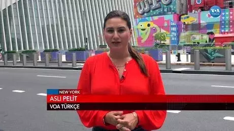 New York'ta Kısıtlamalar Gevşetiliyor New York'ta Kısıtlamalar Gevşetiliyor