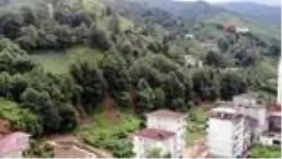 Rize'deki selin ardından temizleme çalışmaları sürüyor Rize'deki selin ardından temizleme çalışmaları sürüyor