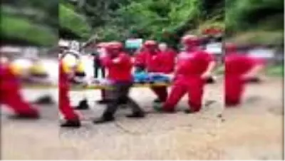 RİZE SELDE MAHSUR KALANLAR KURTARILDI RİZE SELDE MAHSUR KALANLAR KURTARILDI