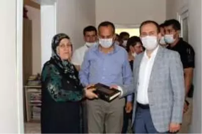 Şemdinli'de şehit ailelerine ziyaret Şemdinli'de şehit ailelerine ziyaret