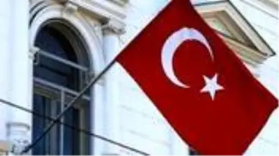 Son Dakika: Dışişleri Bakanlığı’ndan İsrail’de Türk bayrağının yakılmasına sert tepki: Şiddetle kınıyoruz