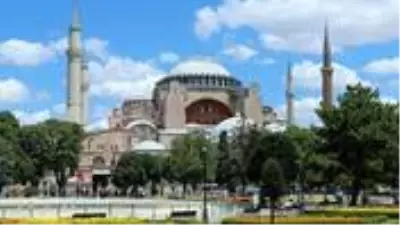 Yunan validen Ayasofya misillemesi: Midilli'deki Valide Camii restorasyonu durdurulsun Yunan validen Ayasofya misillemesi: Midilli'deki Valide Camii restorasyonu durdurulsun
