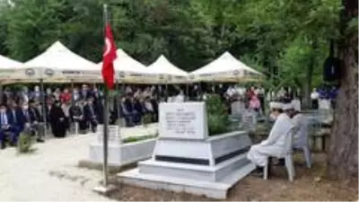 Son dakika haber! 15 Temmuz şehidi mezarı başında anıldı Son dakika haber! 15 Temmuz şehidi mezarı başında anıldı