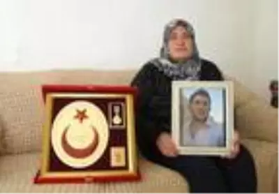 15 Temmuz şehidi polisin annesi: Acısı hiç dinmiyor