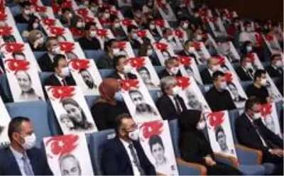'15 Temmuz, ülkemizin ve milletimizin bekası için gözünü kırpmadan canını veren vatan evlatlarının... '15 Temmuz, ülkemizin ve milletimizin bekası için gözünü kırpmadan canını veren vatan evlatlarının...