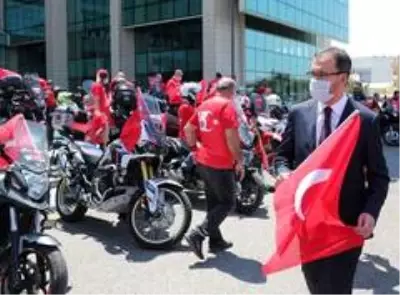 Bakan Kasapoğlu, motosikletçileri Gençlik ve Spor Bakanlığı'nda karşıladı Bakan Kasapoğlu, motosikletçileri Gençlik ve Spor Bakanlığı'nda karşıladı