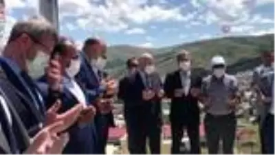 Bayburt ve Erzincan'da şehitler dualarla yad edildi