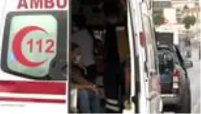 Bayrampaşa'da zincirleme kazada kamyonet devrildi : 2 hafif yaralı Bayrampaşa'da zincirleme kazada kamyonet devrildi : 2 hafif yaralı