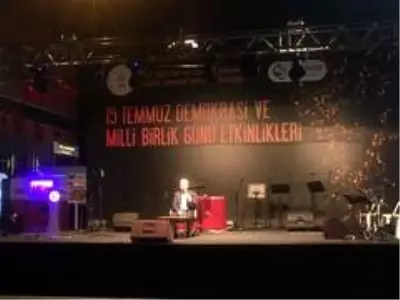 Beykoz'da demokrasi kahramanları türkülerle anıldı Beykoz'da demokrasi kahramanları türkülerle anıldı