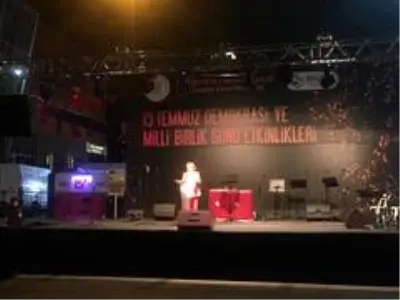Beykoz'da demokrasi kahramanları türkülerle anıldı Beykoz'da demokrasi kahramanları türkülerle anıldı