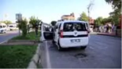 Bıçaklı kavga: 1 ölü, 6 yaralı Bıçaklı kavga: 1 ölü, 6 yaralı
