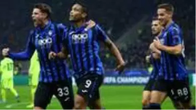 Brescia'yı 6-2 mağlup eden Atalanta, İtalya Serie A'da 93 gole ulaştı Brescia'yı 6-2 mağlup eden Atalanta, İtalya Serie A'da 93 gole ulaştı