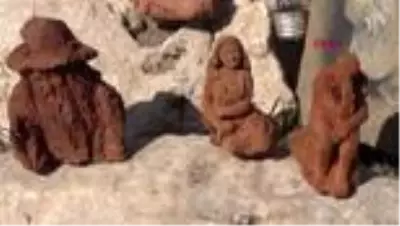 BURDUR Çoban ressam Büşra, koronavirüs günlerini sanatla değerlendiriyor -TEKRAR BURDUR Çoban ressam Büşra, koronavirüs günlerini sanatla değerlendiriyor -TEKRAR
