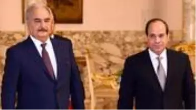 Darbeciler, Türkiye'ye karşı işbirliği yaptı! Hafter, Mısır ordusuna ülkeye müdahale hakkı verdi Darbeciler, Türkiye'ye karşı işbirliği yaptı! Hafter, Mısır ordusuna ülkeye müdahale hakkı verdi