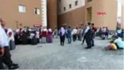 Diyarbakır ve Adıyaman'da serinlemek için sulama kanalına giren 4 genç boğuldu Diyarbakır ve Adıyaman'da serinlemek için sulama kanalına giren 4 genç boğuldu