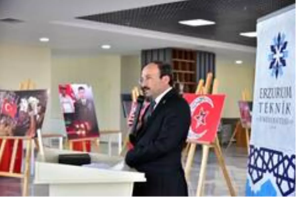 ETÜ'de 15 Temmuz sergisi açıldı