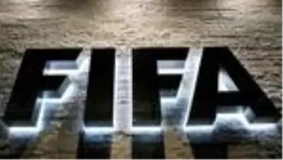 FIFA'dan 5 oyuncu değişikliği kararı! Gelecek sezon... FIFA'dan 5 oyuncu değişikliği kararı! Gelecek sezon...