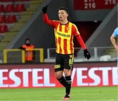 Göztepeli Castro, kulüp tarihine geçti Göztepeli Castro, kulüp tarihine geçti