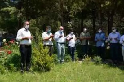 Kargı'da şehitlikler ziyaret edildi Kargı'da şehitlikler ziyaret edildi
