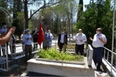 Kargı'da şehitlikler ziyaret edildi Kargı'da şehitlikler ziyaret edildi