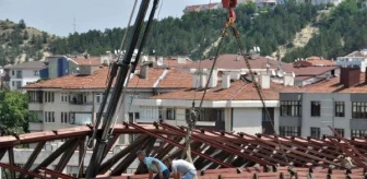 Kastamonu'da spor salonu inşaatında platform devrildi: 1 ölü, 1 yaralı