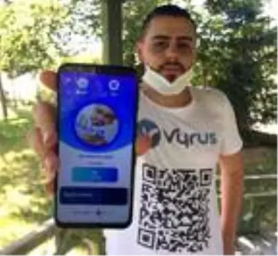Koronavirüsle mücadele için cep telefonu uygulaması geliştirdi Koronavirüsle mücadele için cep telefonu uygulaması geliştirdi