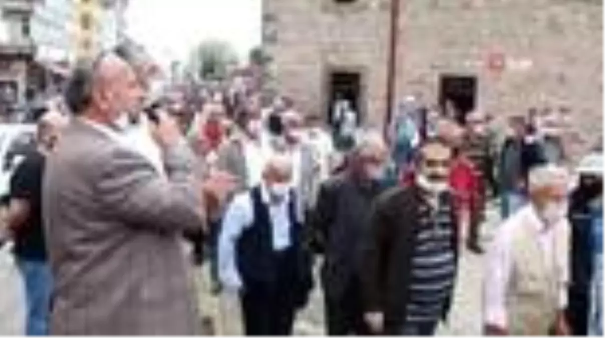 Rize'deki selde hayatını kaybedenler son yolculuğuna uğurlanıyor