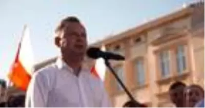 Rus telefon şakacıları bu kez de Polonya liderini işletti Rus telefon şakacıları bu kez de Polonya liderini işletti