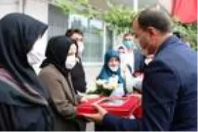 Sakarya'da, 15 Temmuz şehidi polis memuru mezarı başında anıldı Sakarya'da, 15 Temmuz şehidi polis memuru mezarı başında anıldı