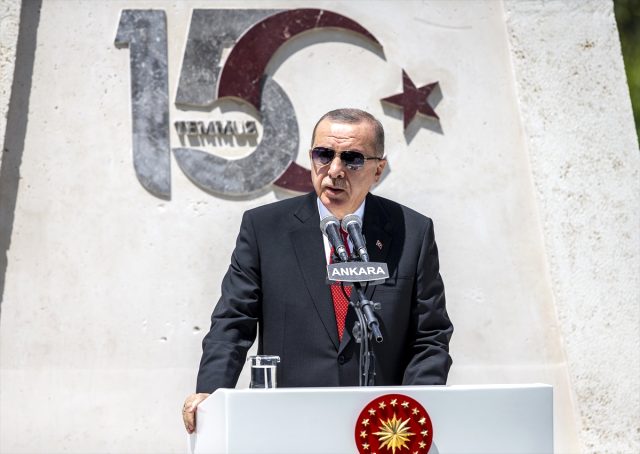 Son dakika: Cumhurbaşkanı Erdoğan: 15 Temmuz gecesi ben dahil seçilmiş tüm yöneticileri katledeceklerdi