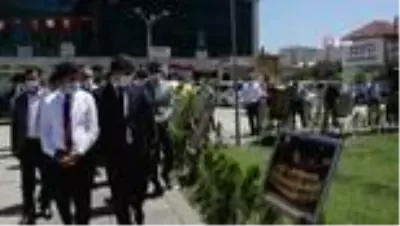 Vali şehidin hayatının film yapılması gerektiğini söyledi Vali şehidin hayatının film yapılması gerektiğini söyledi