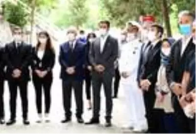 Beşiktaş'ta 15 Temmuz şehitleri dualarla anıldı Beşiktaş'ta 15 Temmuz şehitleri dualarla anıldı