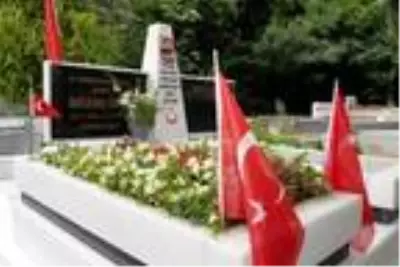 Beşiktaş'ta 15 Temmuz şehitleri dualarla anıldı Beşiktaş'ta 15 Temmuz şehitleri dualarla anıldı