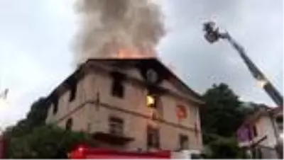 Bursa'da iki katlı binada yangın