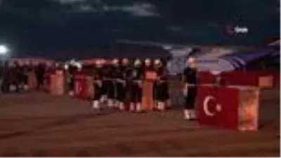 Düşen uçakta şehit olan polislere uğurlama töreni Düşen uçakta şehit olan polislere uğurlama töreni