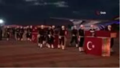 Düşen uçakta şehit olan polislere uğurlama töreni Düşen uçakta şehit olan polislere uğurlama töreni
